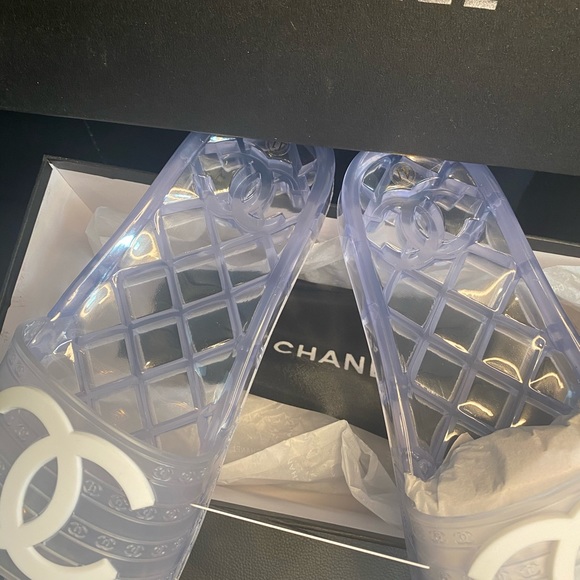 🔥🔥Chanel slides hot sale🔥🔥 - Picture 5 of 5